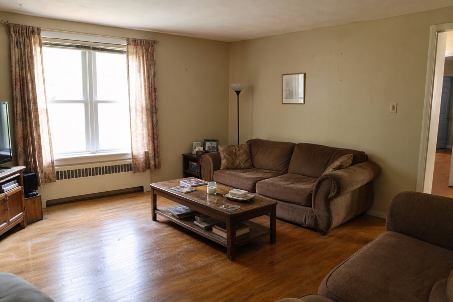 A real living room before redesign